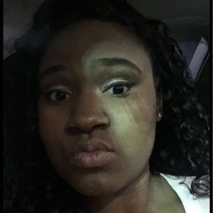 Meet your Posher, Celeste