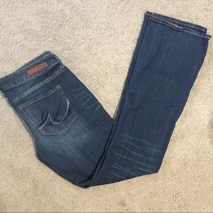 Express sz6 Stella Low Rise Bootcut Jeans