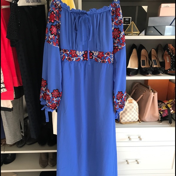 Blue embroidered off the shoulder maxi - Picture 2 of 5