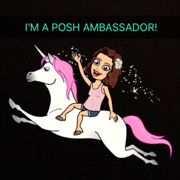 Meet your Posher, Tori - Picture 4 of 7