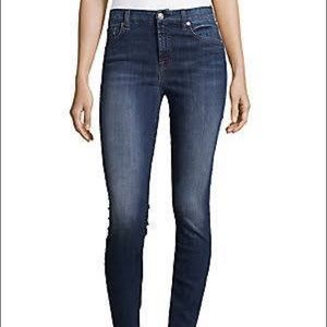 SOLD🖤Brand New 7 For All Mankind Skinny Jeans