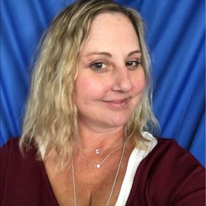 Meet your Posher, Carly