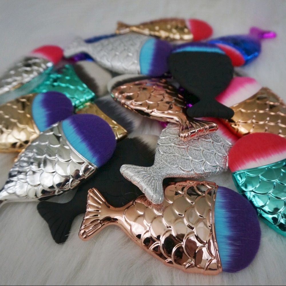 Mermaid fish tail makeup brushes