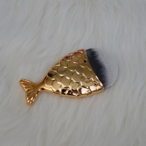 Mermaid fish tail makeup brushes - Picture 5 of 5