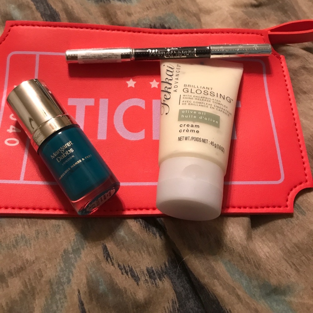 Make up bag with 3 products