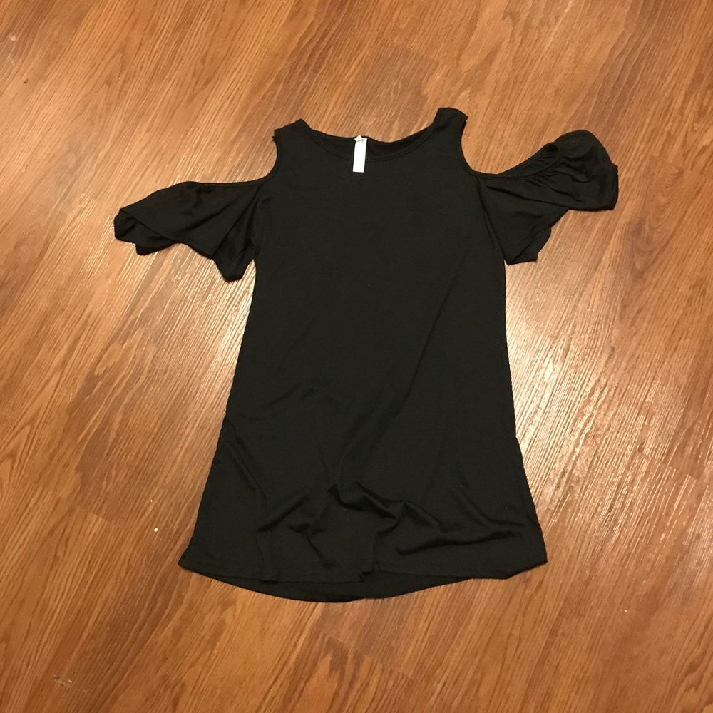 Shoulder-less Tunic Top