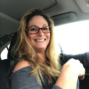 Meet your Posher, Ramona