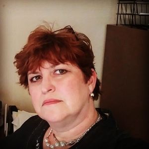 Meet your Posher, Suzanne