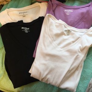 4 OF THE SAME SHIRT!!! Different colors OLD NAVY