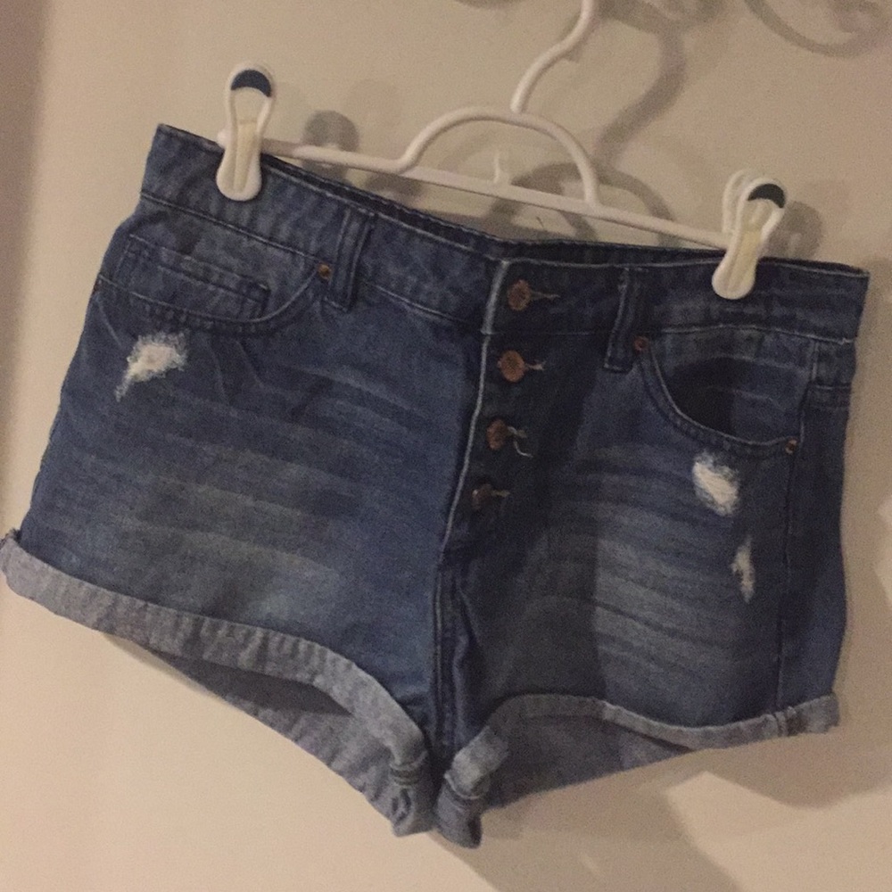 F21 high-waisted fold up shorts