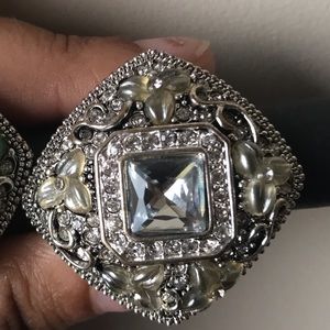 Silver Ring. Stretchy. Fits on a size nine finger.