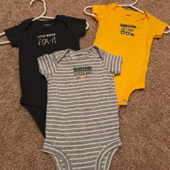 Set of 6 Onsies! Size 3 Months & 0-3 Months. - Picture 1 of 4
