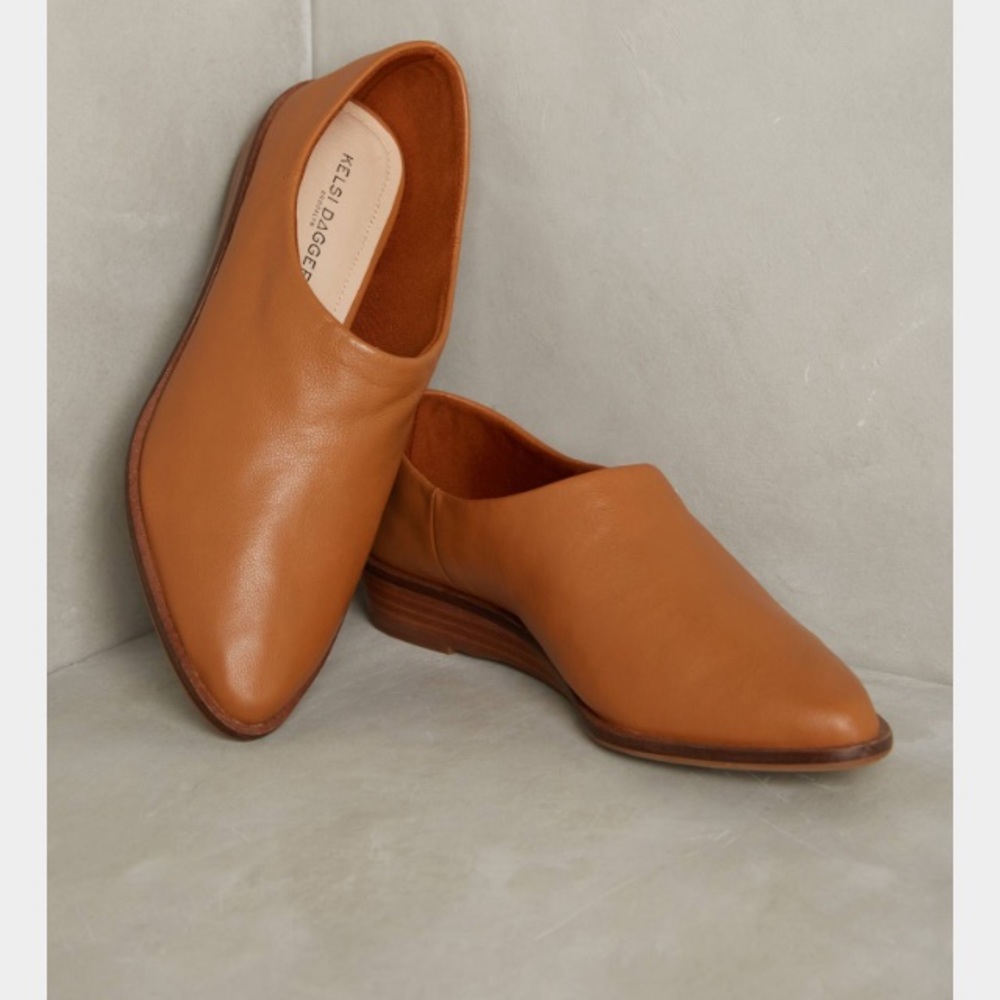 Kelsi dagger leather slip ons size 8.5