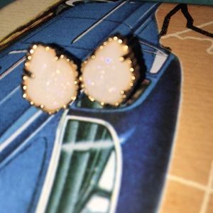 RARE Kendra Scott iridescent drusy studs