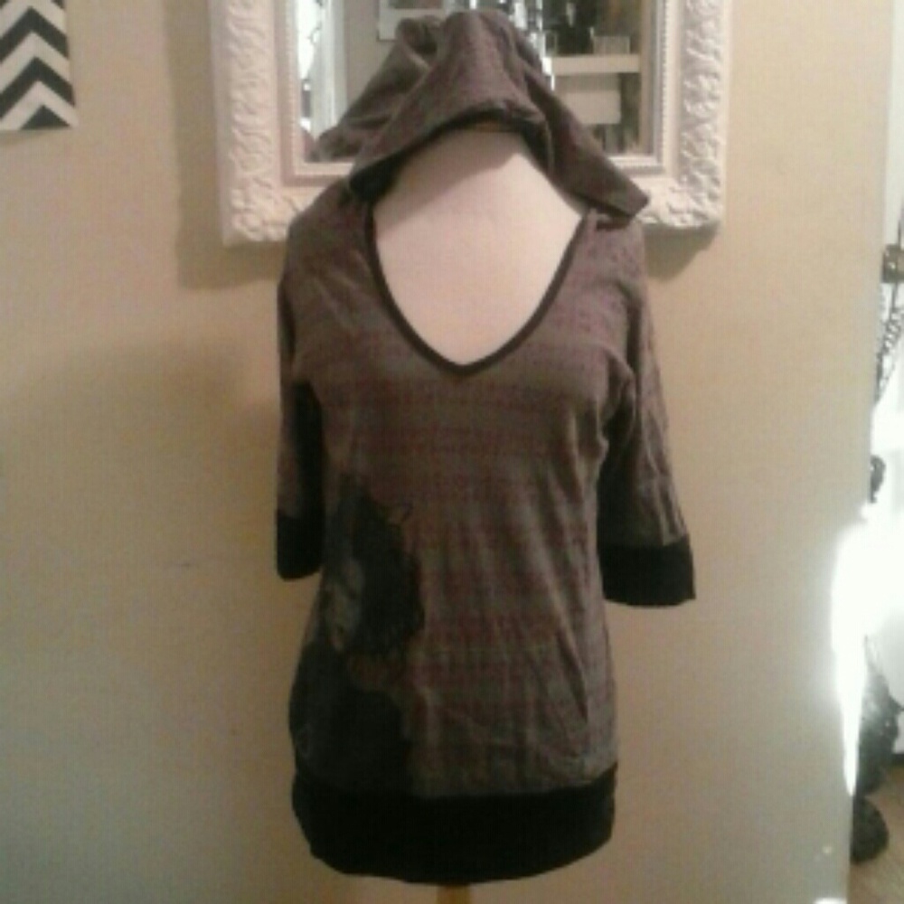 Hooded top with front pocket