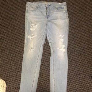 American eagle ripped jeans