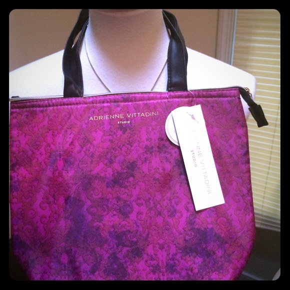 adrienne vittadini lunch tote