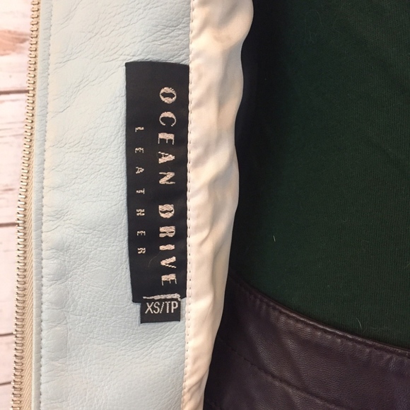 SOLD! Ocean Drive Baby Blue Calfskin Leather - Picture 4 of 8