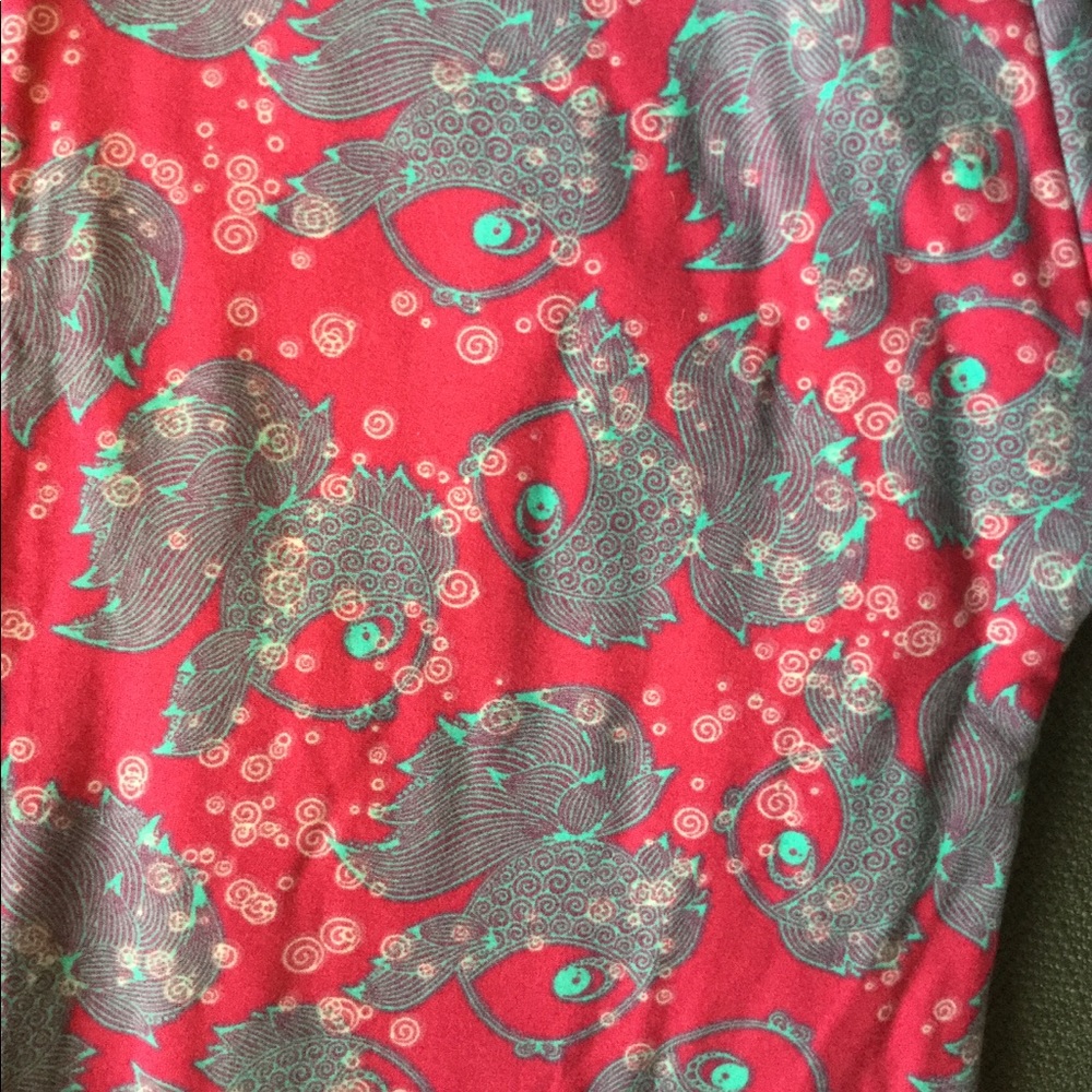 Lularoe OS Beta Fish - Picture 1 of 1