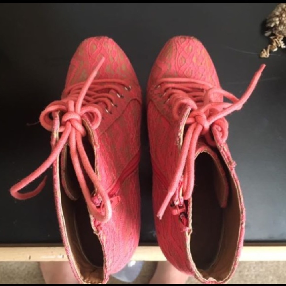 Salmon wedged heels! - Picture 3 of 3