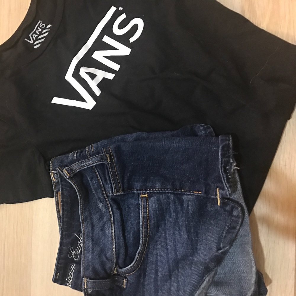 SOLD❤️ Black and white vans T new without tags