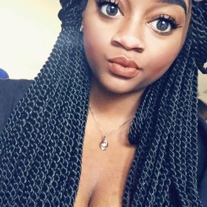 Meet your Posher, Sasha