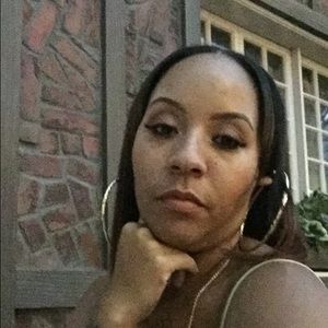 Meet your Posher, Loniece