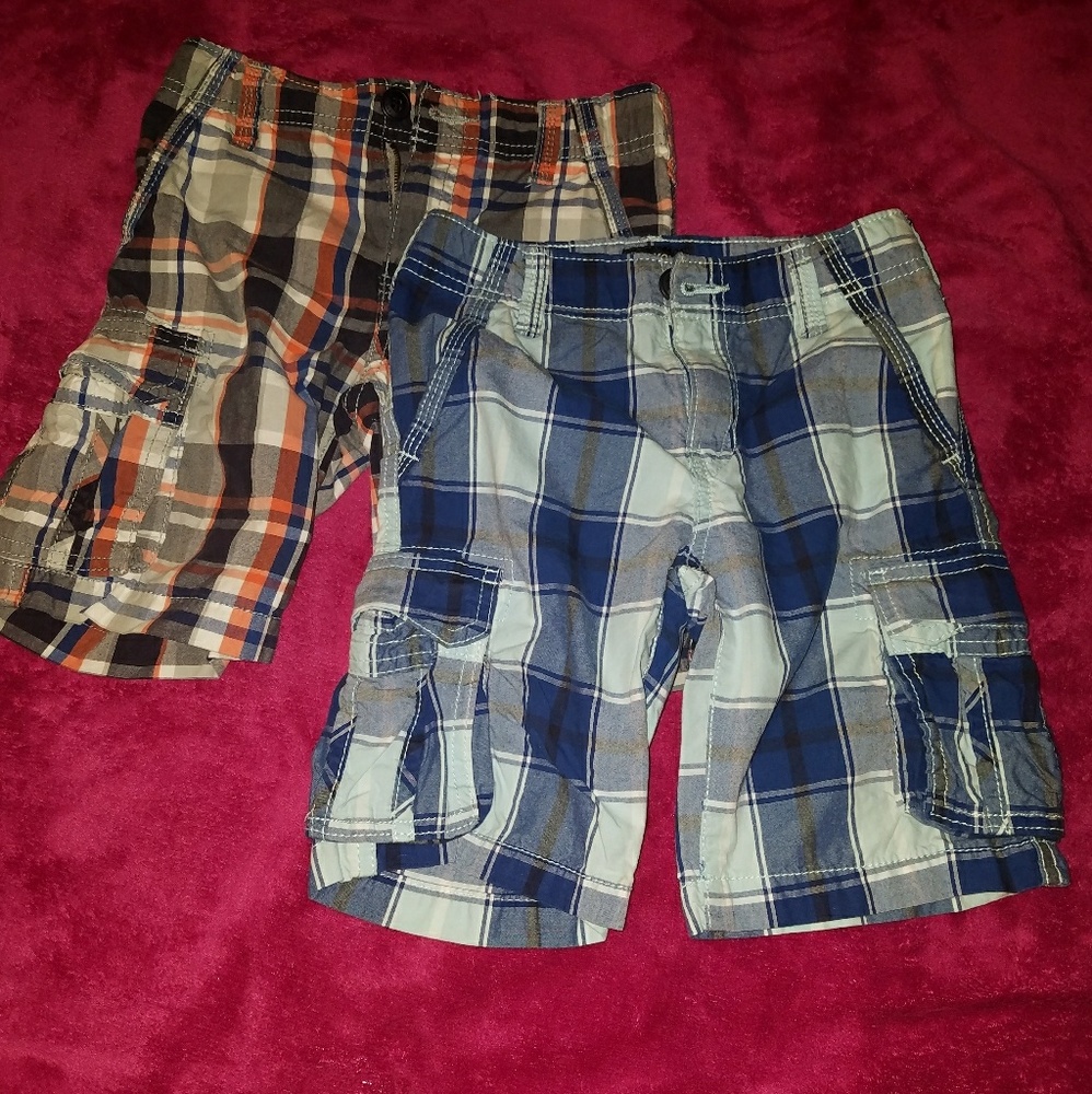 BOYS PLAID CARGO SHORTS