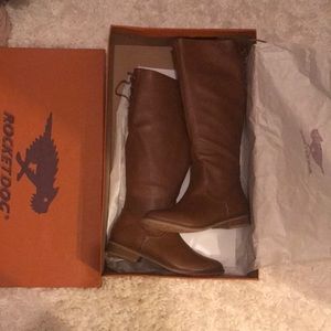 NEW fall boots brown size 8