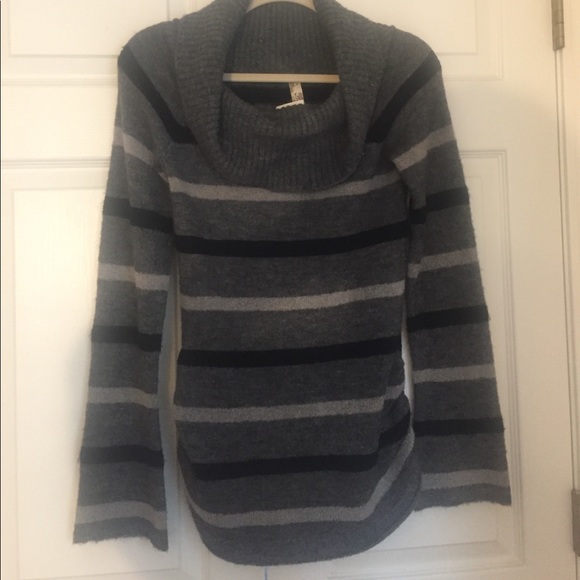 Sweaters - Cowl neck sweater