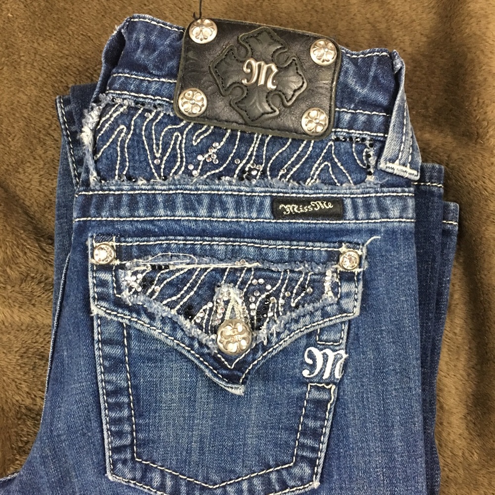 Miss me Jeans , Boot Cut  Size 27 , embellished