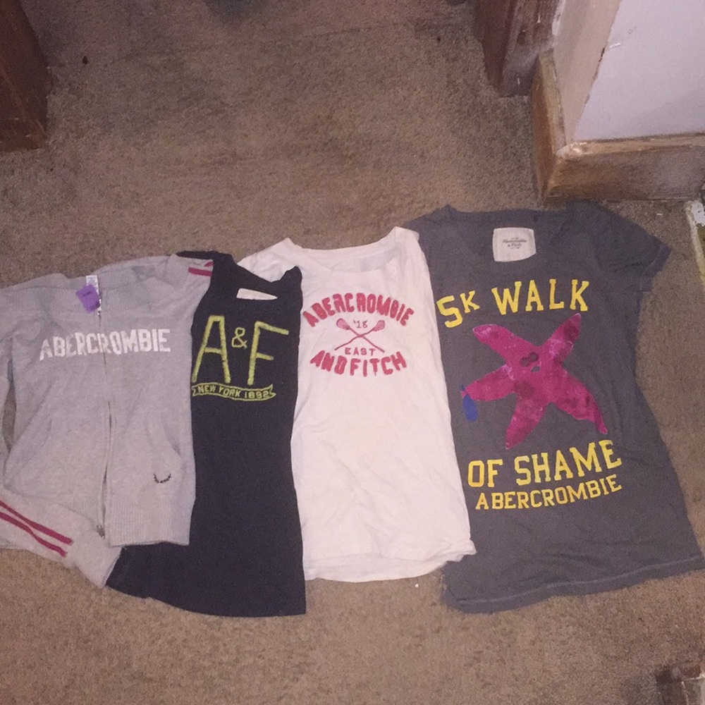 3 t shirts 1 off the shoulder sweater