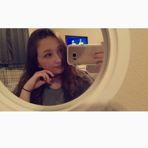 Introducing myself 😊 - Picture 1 of 3