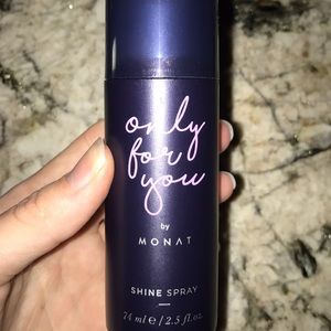 Monat shine spray