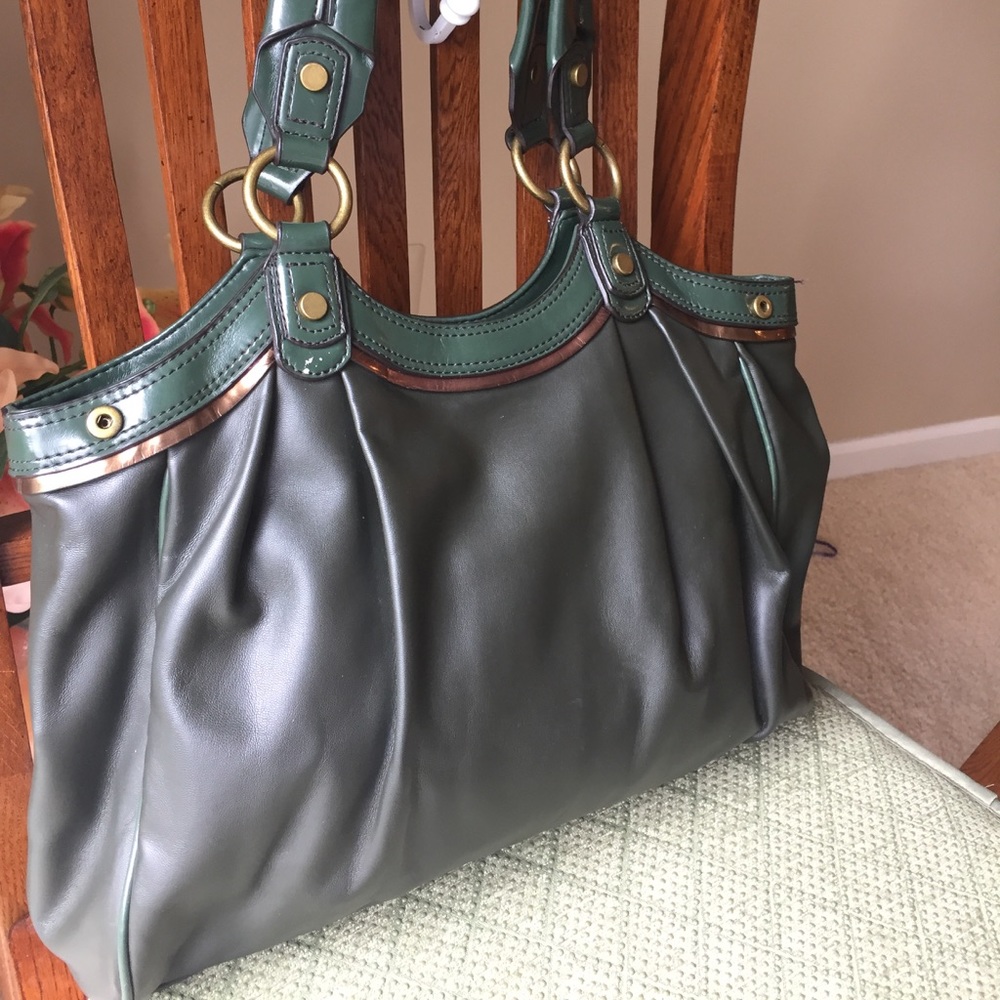 Simply Vera Wang Hunt Green w/ Bronze Trim Purse