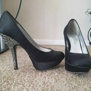 Signature by Shi heels