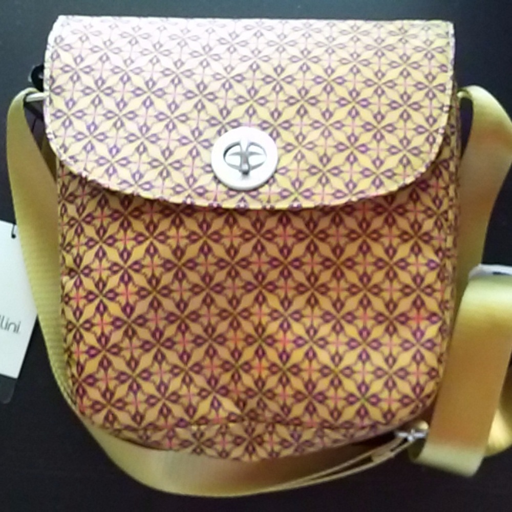 Baggallini Beijing Crossbody with Floral Geo Print