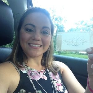 Meet your Posher, Debra