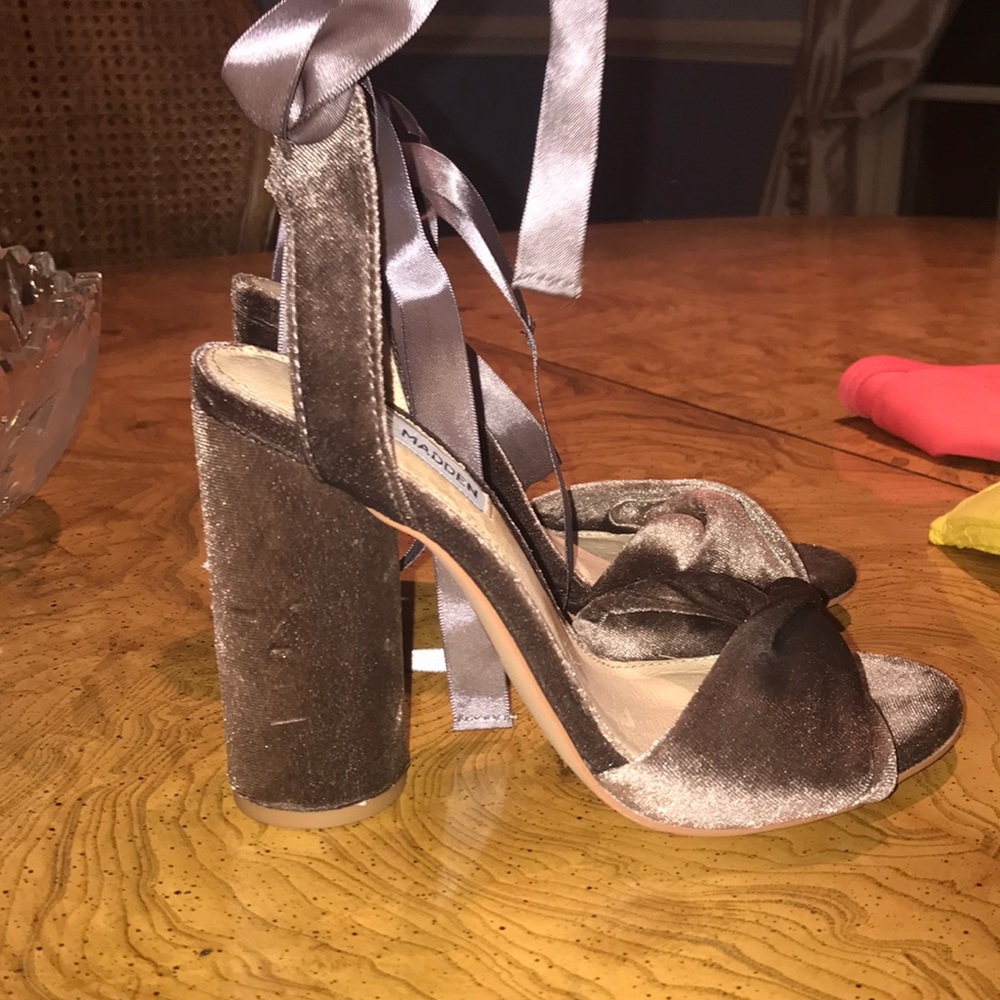 Steve Madden never been worn suede lace up - Picture 2 of 4