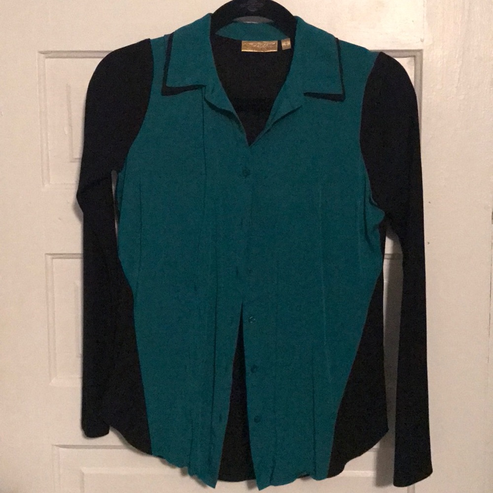 Princess Vera Wang Long Sleeve Button Down