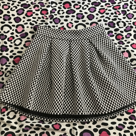 Checkered circle skirt - Picture 1 of 2