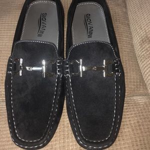 Giovanni dress shoes. Men’s size 8.