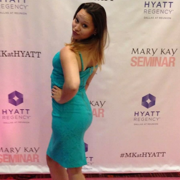 Sexy Fitted Party Dress - Picture 2 of 8