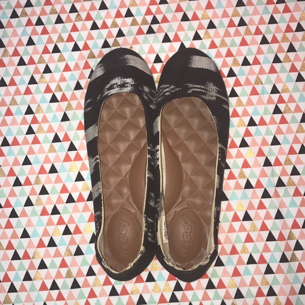 Reef flats size 9