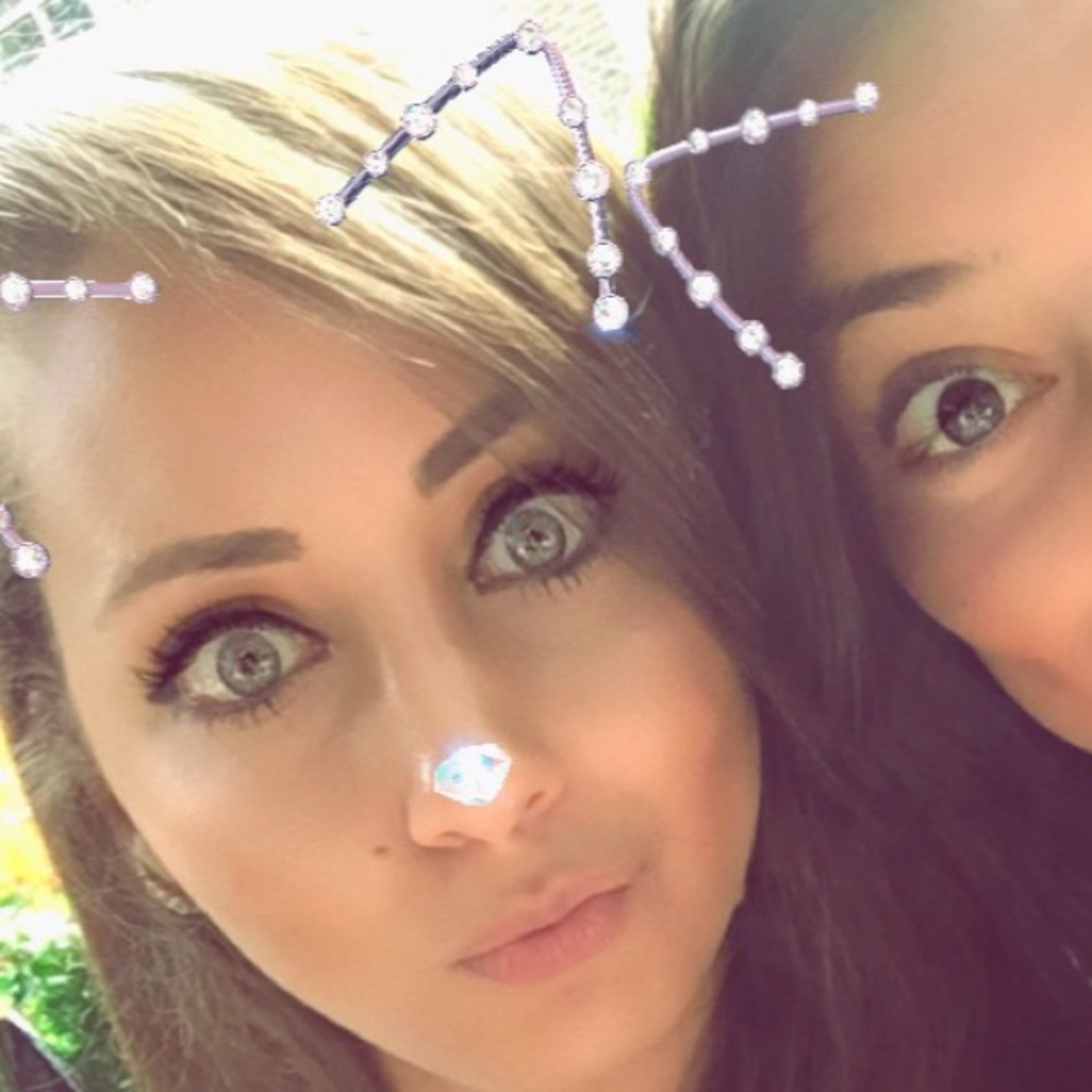 Meet your Posher, Maha