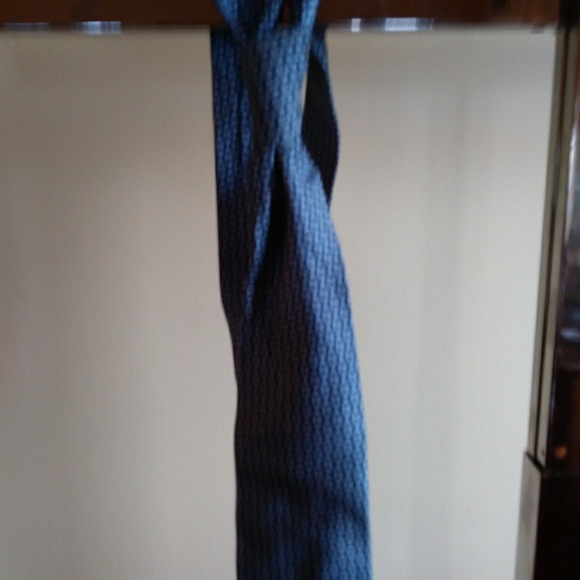Gucci tie - Picture 3 of 3