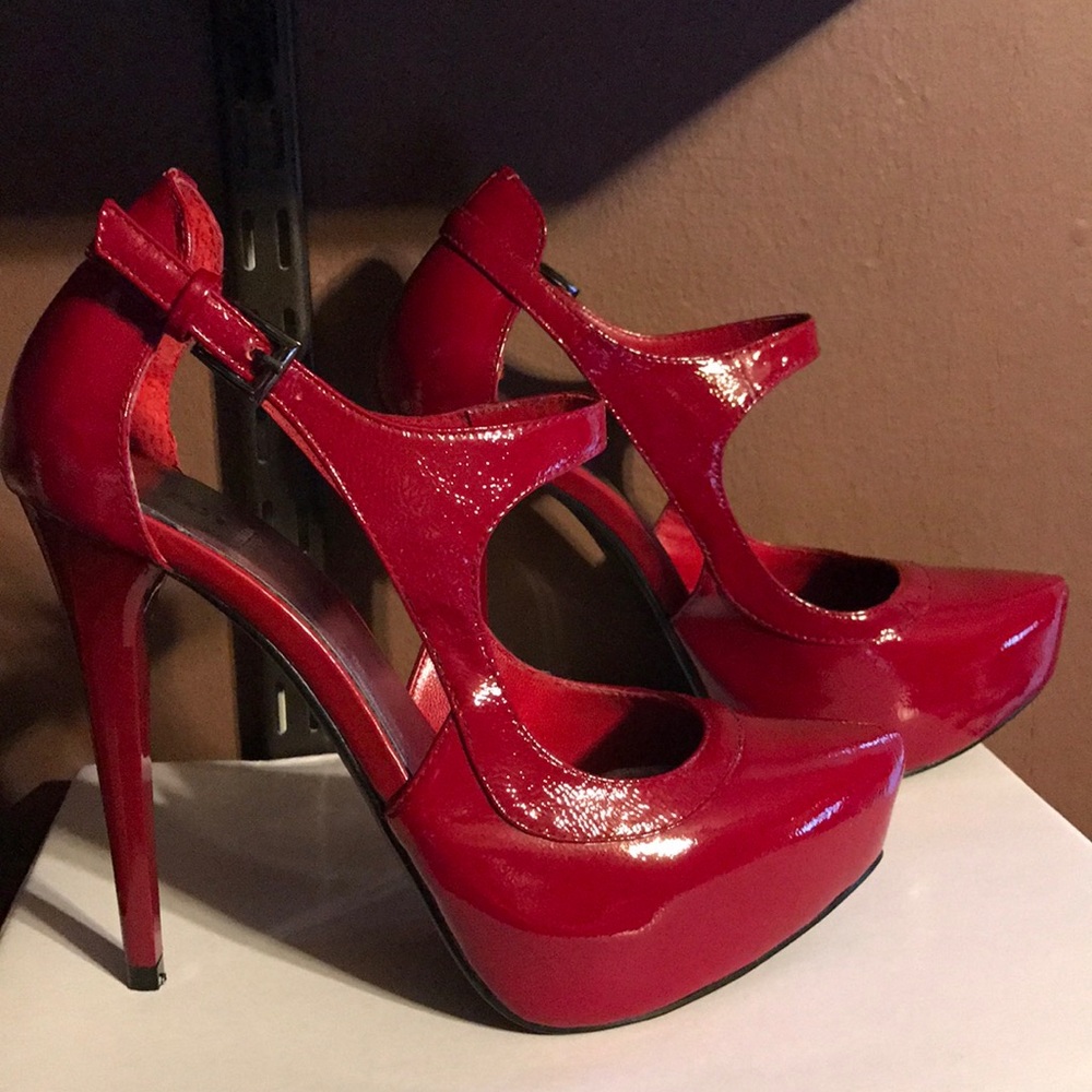 "Carsen" Red Patent Leather Platform Heel  (New)