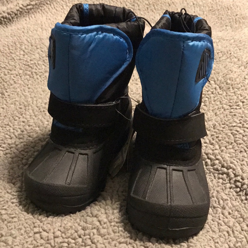 Snow boots ozark trail