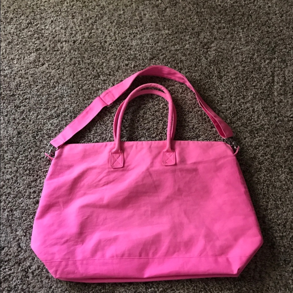 vs pink duffle bag. euc. $17. - Picture 2 of 2