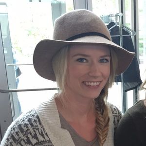 Meet your Posher, Brittany